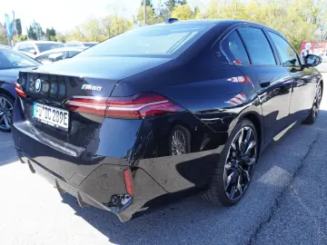 BMW i5 M60 xDrive Lim. NAVI LED ACC PANO BW VOLL