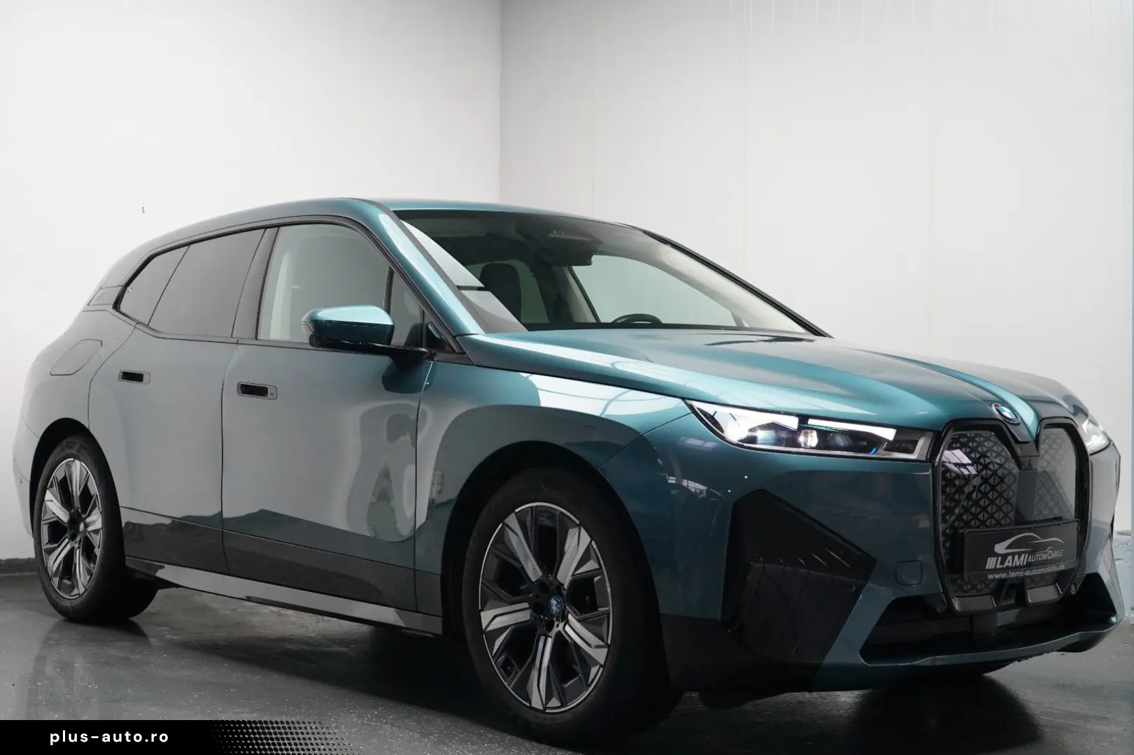 BMW iX 40 xDrive EDITION SPORT SOFT CLOSE LASER 360