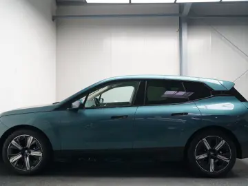 BMW iX 40 xDrive EDITION SPORT SOFT CLOSE LASER 360