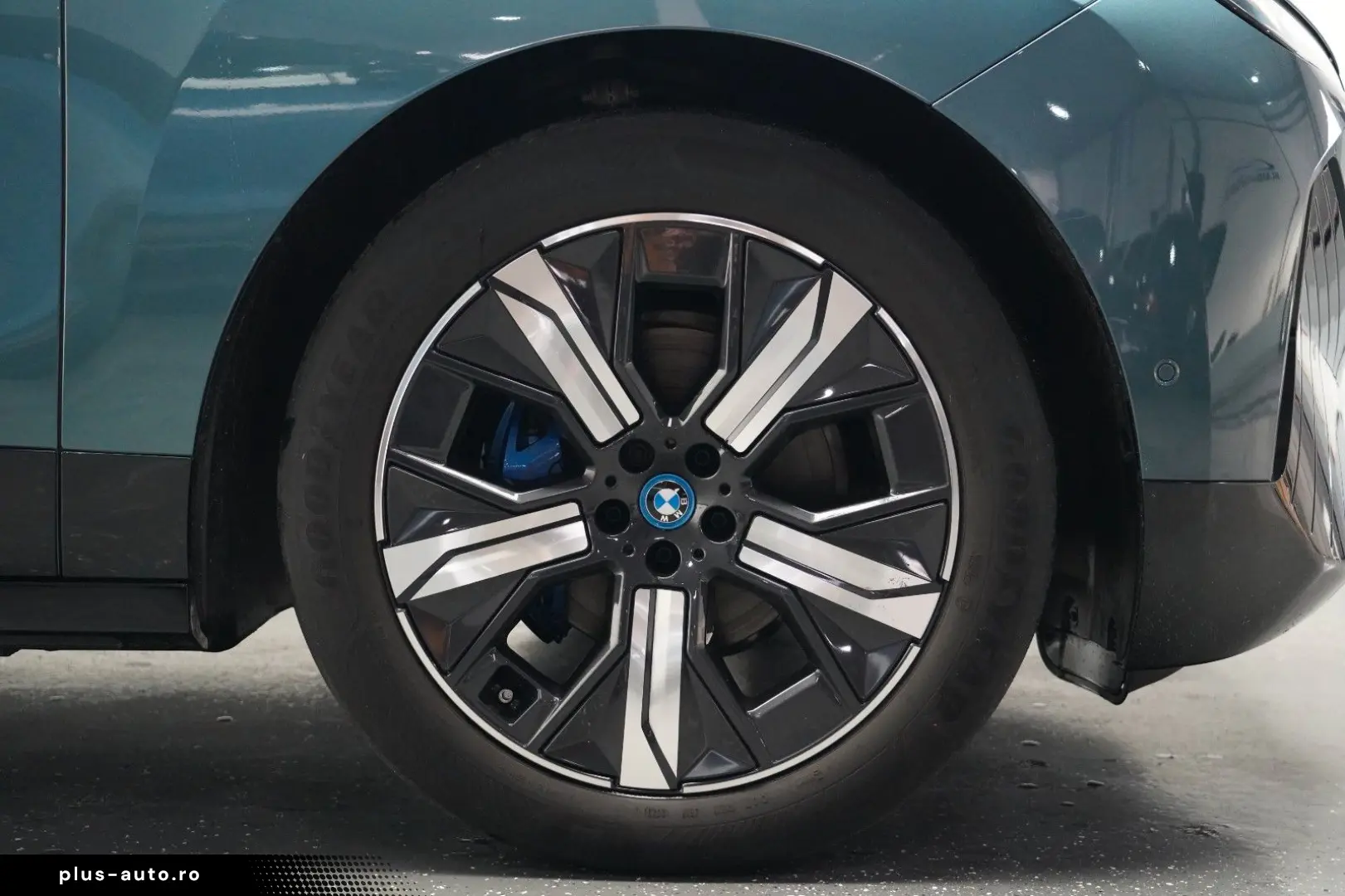 BMW iX 40 xDrive EDITION SPORT SOFT CLOSE LASER 360