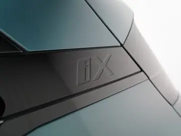 BMW iX 40 xDrive EDITION SPORT SOFT CLOSE LASER 360
