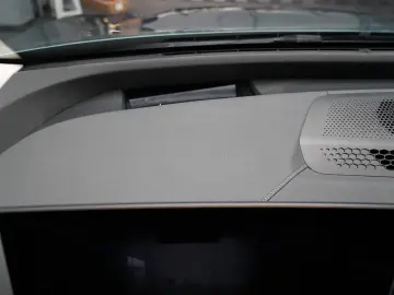 BMW iX 40 xDrive EDITION SPORT SOFT CLOSE LASER 360