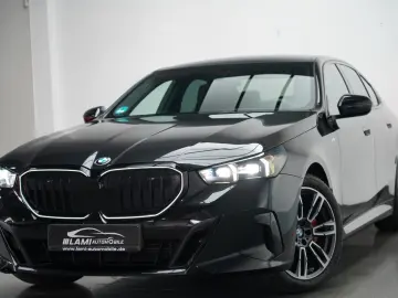 BMW 520d M Sport PRO PANO AHK CARBON 360 B&W HUD