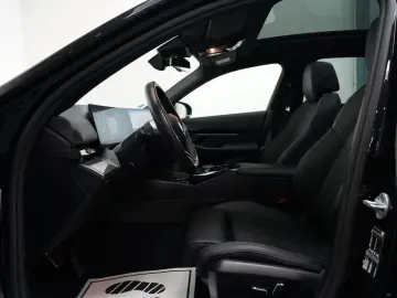 BMW 520d M Sport PRO PANO AHK CARBON 360 B&W HUD