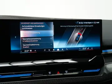 BMW 520d M Sport PRO PANO AHK CARBON 360 B&W HUD