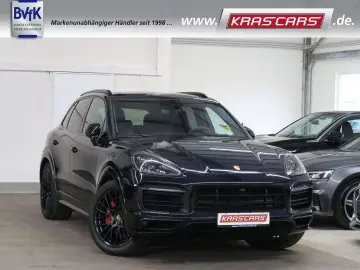 PORSCHE Cayenne GTS 4.0 V8 PDCC Matrix Pano AHK Luftfed.
