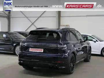 PORSCHE Cayenne GTS 4.0 V8 PDCC Matrix Pano AHK Luftfed.