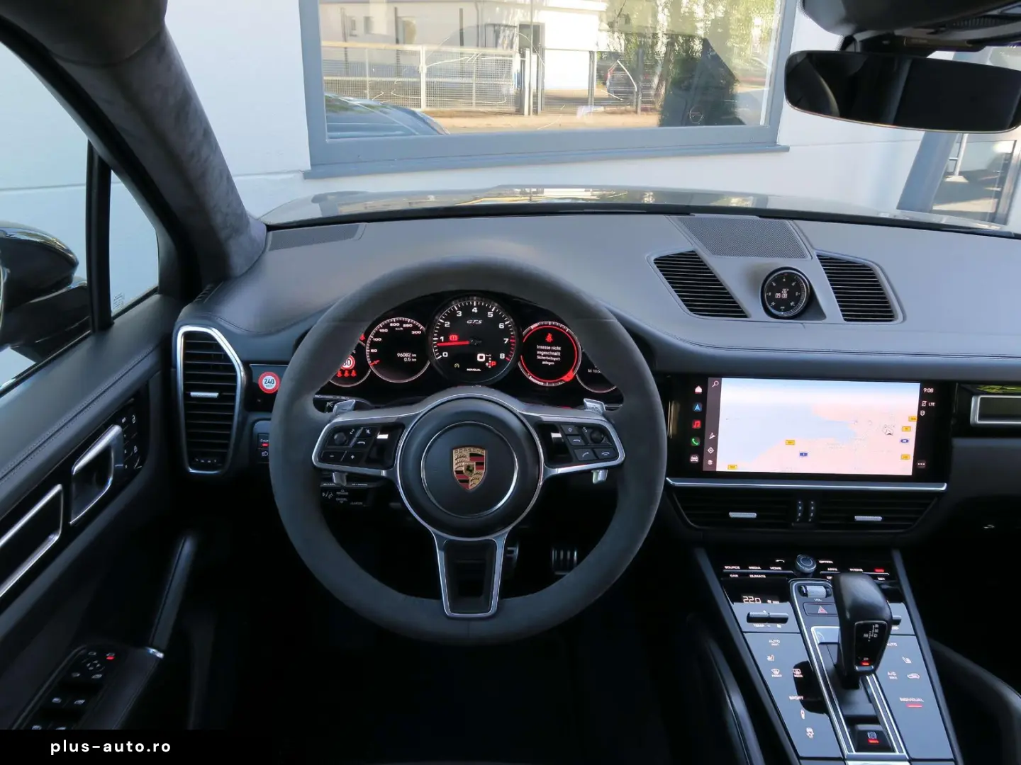 PORSCHE Cayenne GTS 4.0 V8 PDCC Matrix Pano AHK Luftfed.