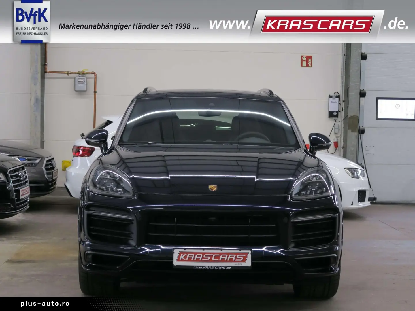 PORSCHE Cayenne GTS 4.0 V8 PDCC Matrix Pano AHK Luftfed.