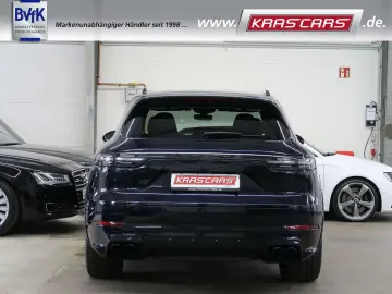 PORSCHE Cayenne GTS 4.0 V8 PDCC Matrix Pano AHK Luftfed.