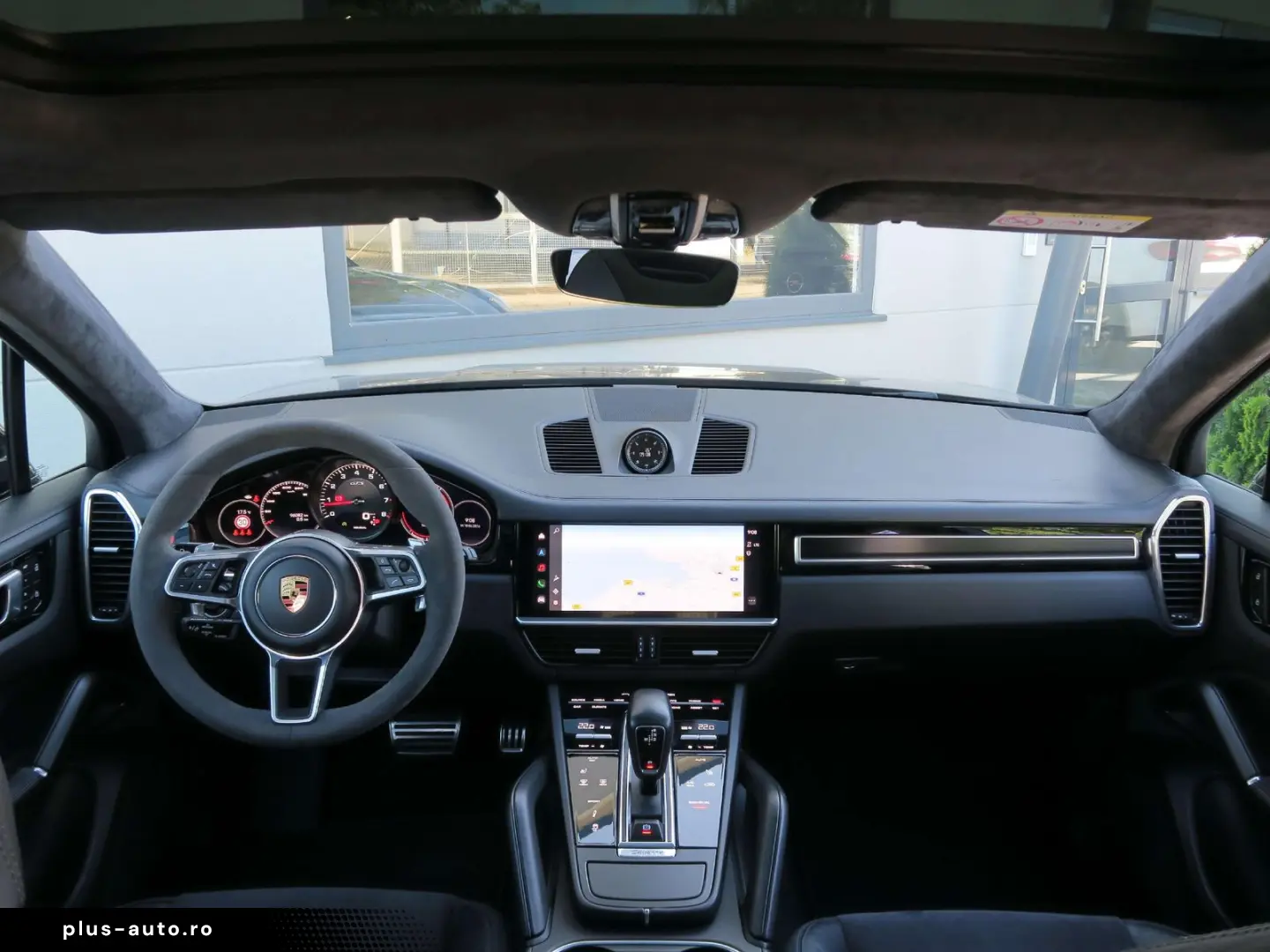 PORSCHE Cayenne GTS 4.0 V8 PDCC Matrix Pano AHK Luftfed.