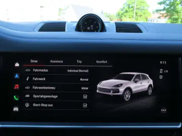 PORSCHE Cayenne GTS 4.0 V8 PDCC Matrix Pano AHK Luftfed.