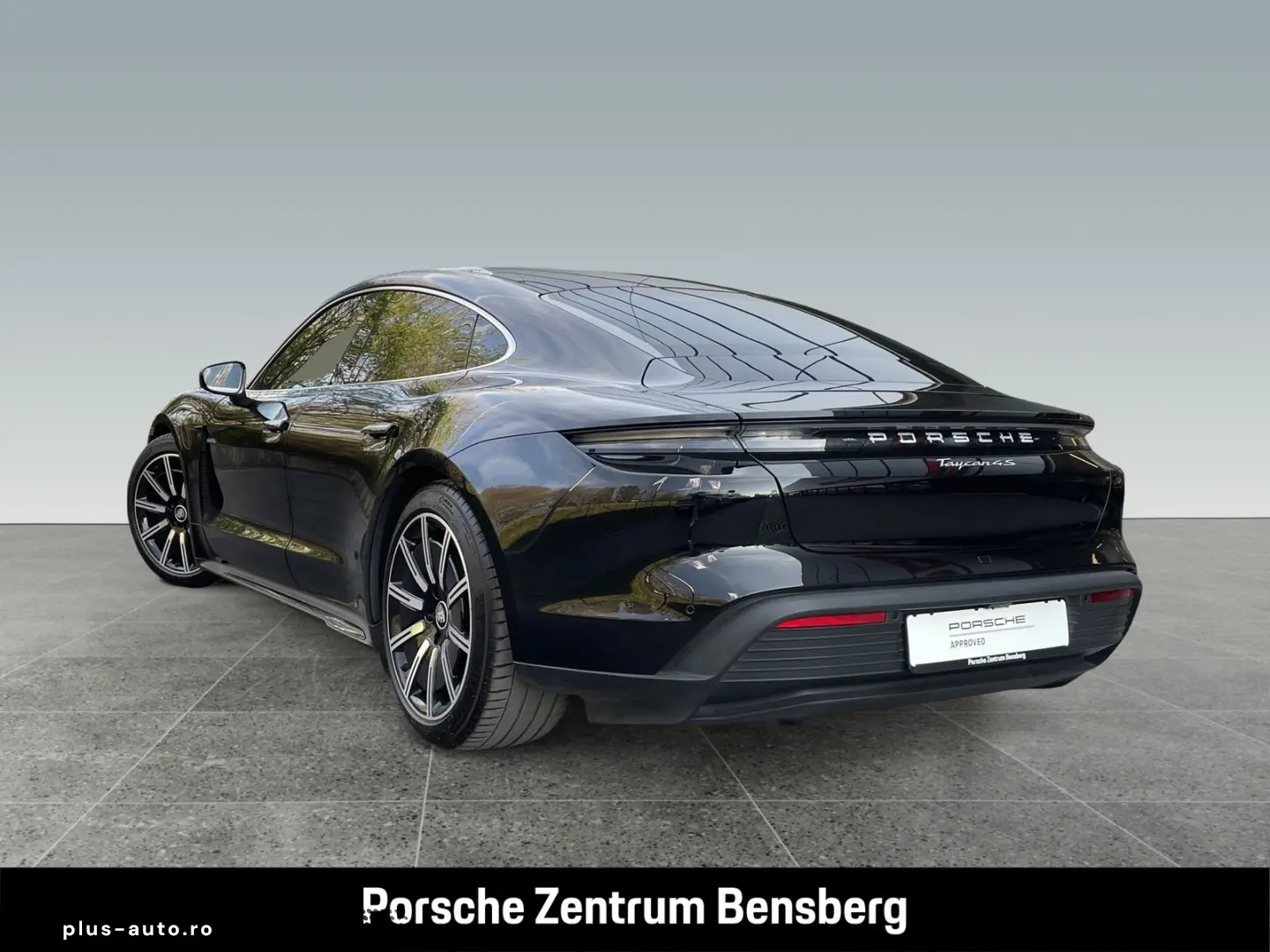 PORSCHE Taycan 4S