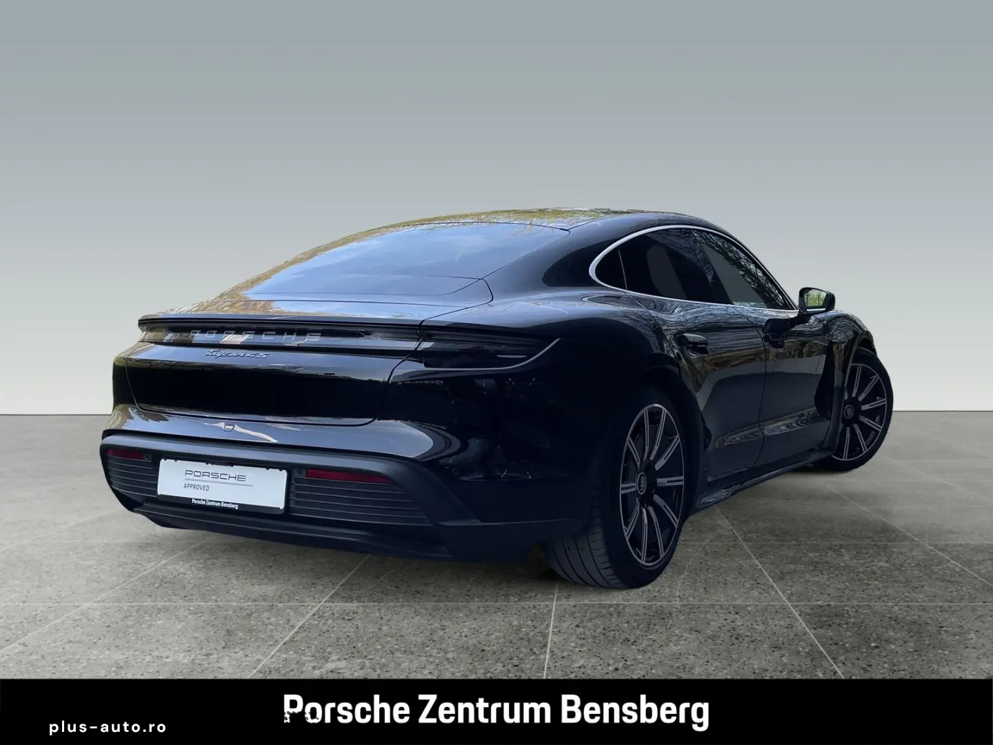 PORSCHE Taycan 4S