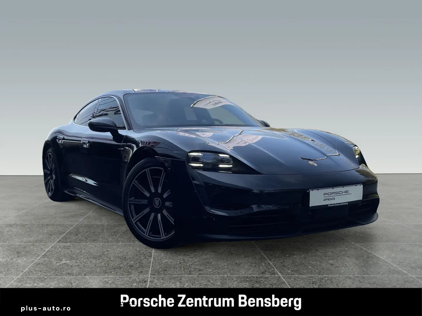 PORSCHE Taycan 4S
