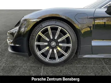 PORSCHE Taycan 4S