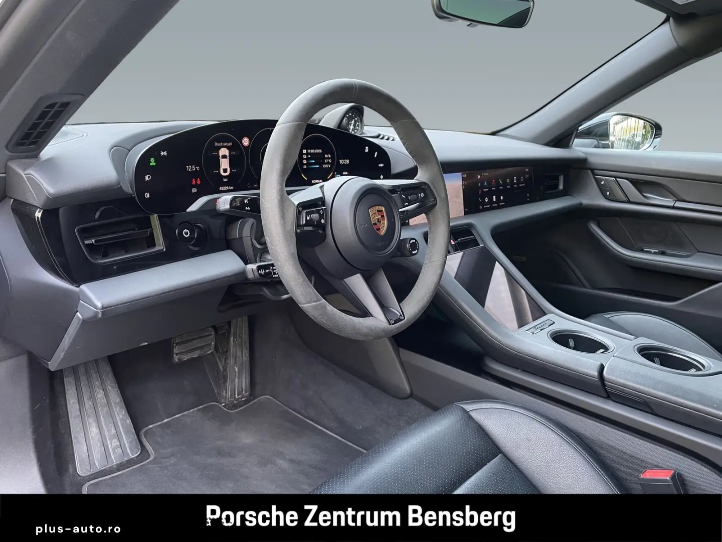 PORSCHE Taycan 4S