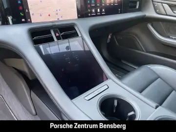 PORSCHE Taycan 4S