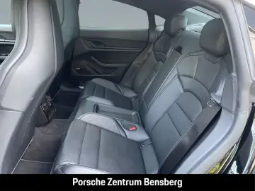 PORSCHE Taycan 4S