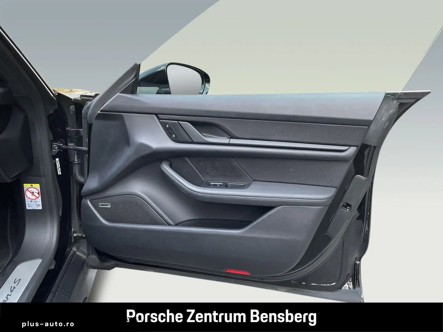 PORSCHE Taycan 4S