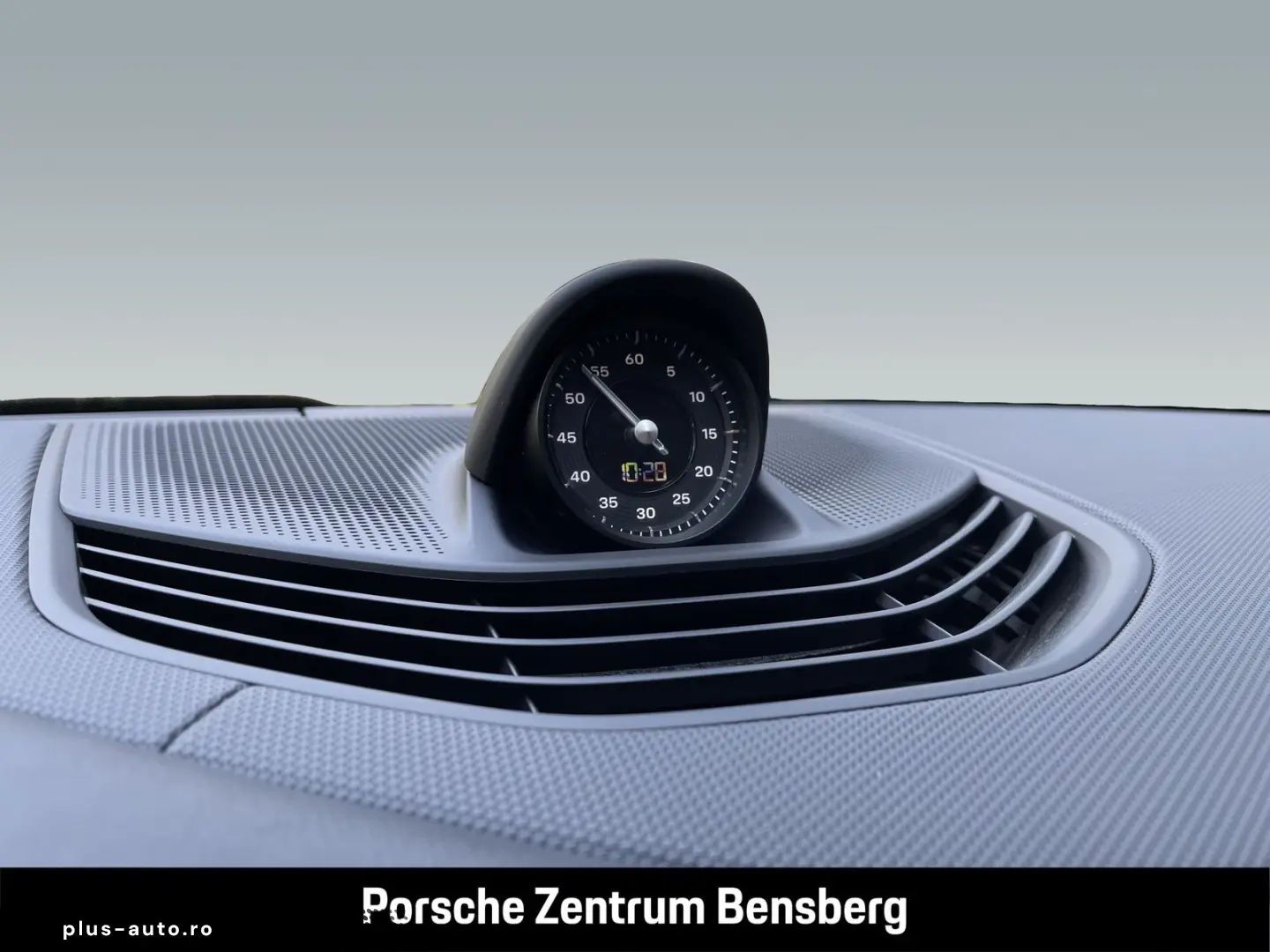 PORSCHE Taycan 4S
