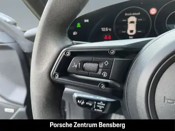 PORSCHE Taycan 4S