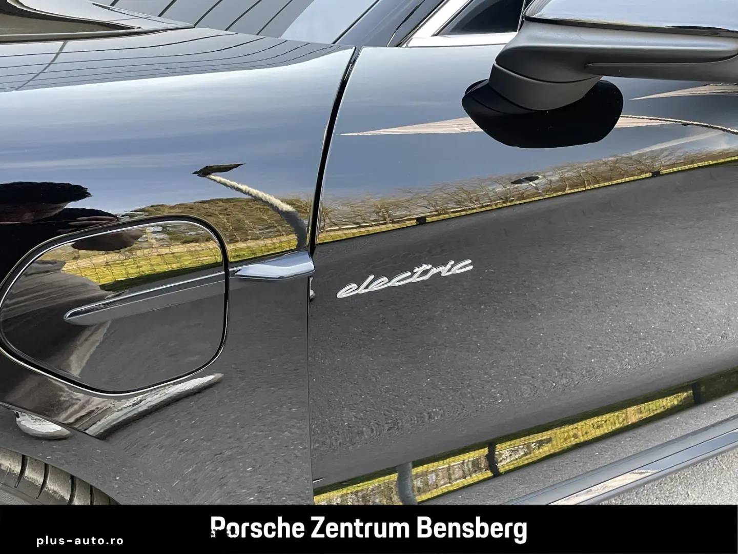 PORSCHE Taycan 4S
