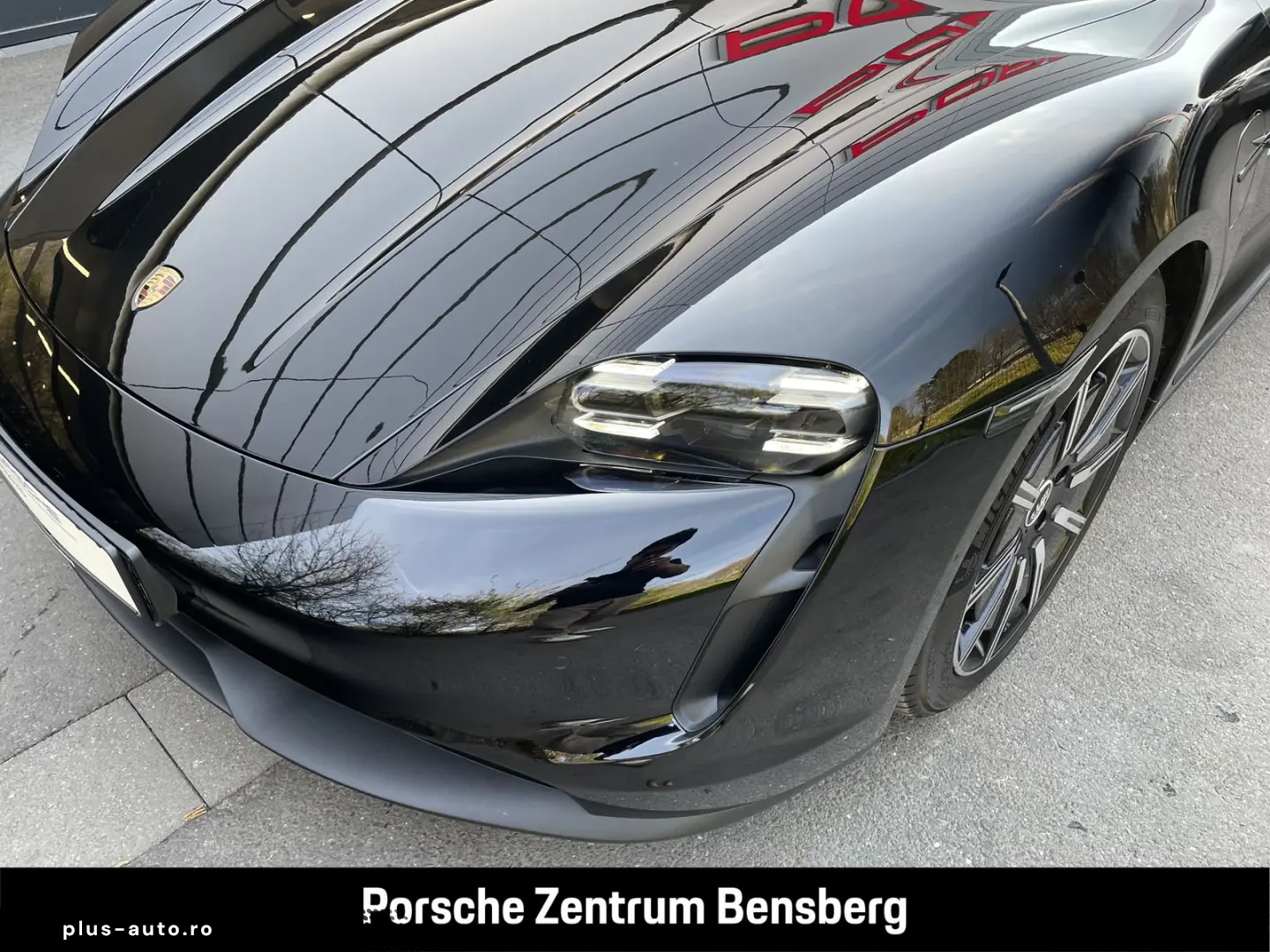 PORSCHE Taycan 4S