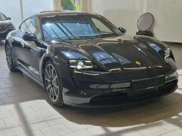 PORSCHE TAYCAN PLUS CHRONO PANO 360  PASM WÄRMEPUMPE BD