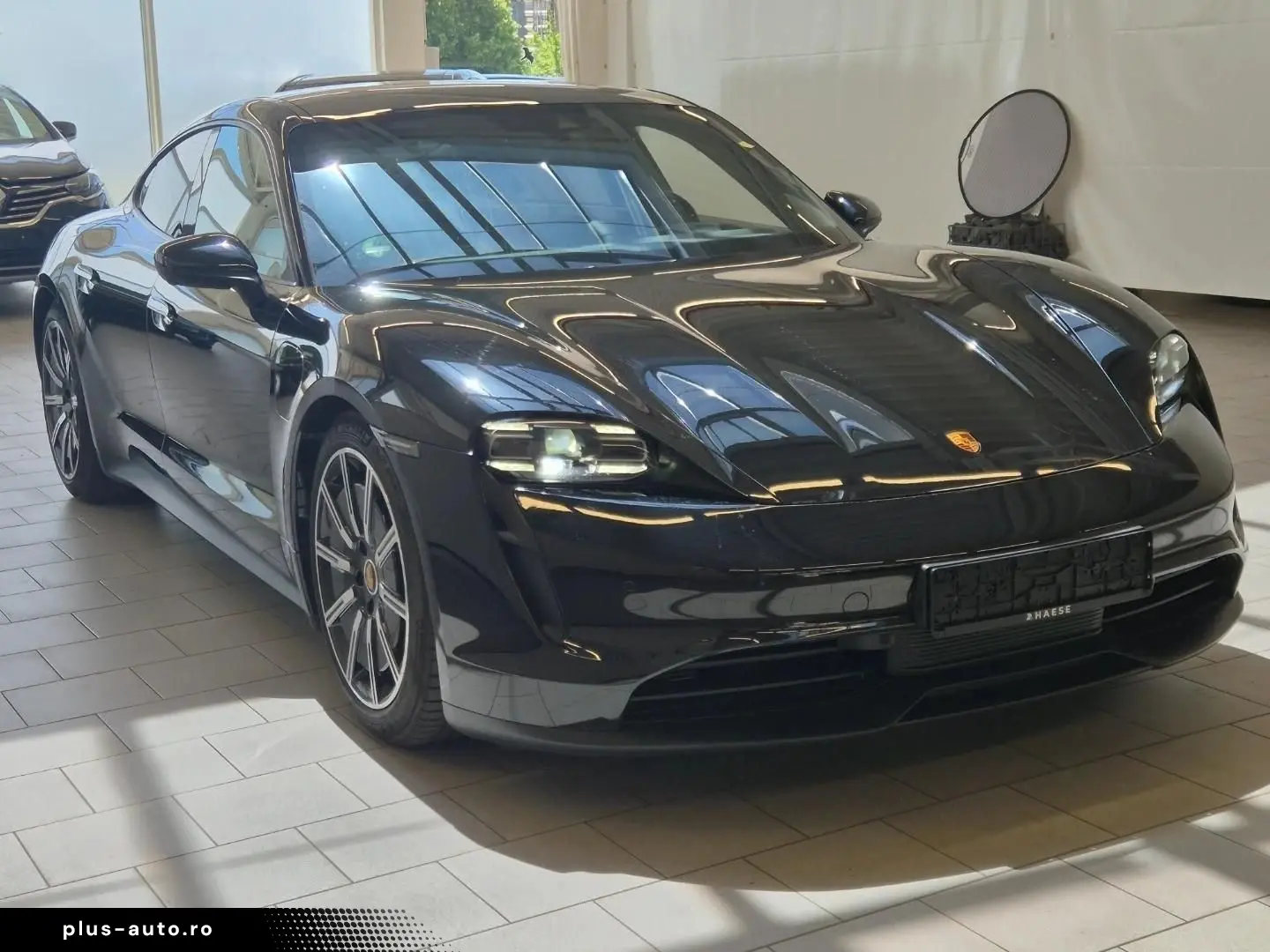PORSCHE TAYCAN PLUS CHRONO PANO 360  PASM WÄRMEPUMPE BD