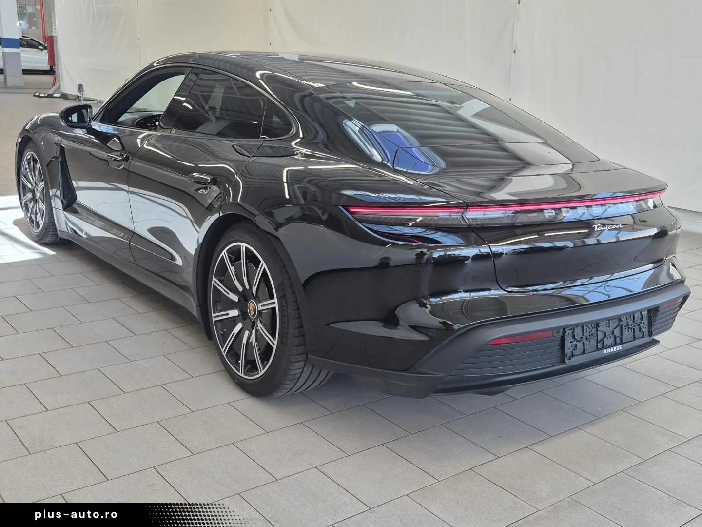 PORSCHE TAYCAN PLUS CHRONO PANO 360  PASM WÄRMEPUMPE BD