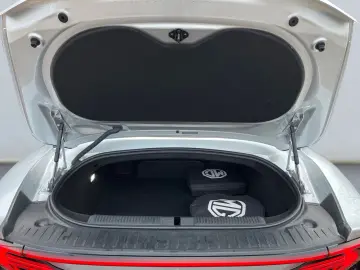 MG Cyberster XPOWER  Allrad 360  BOSE V2L Alcantara
