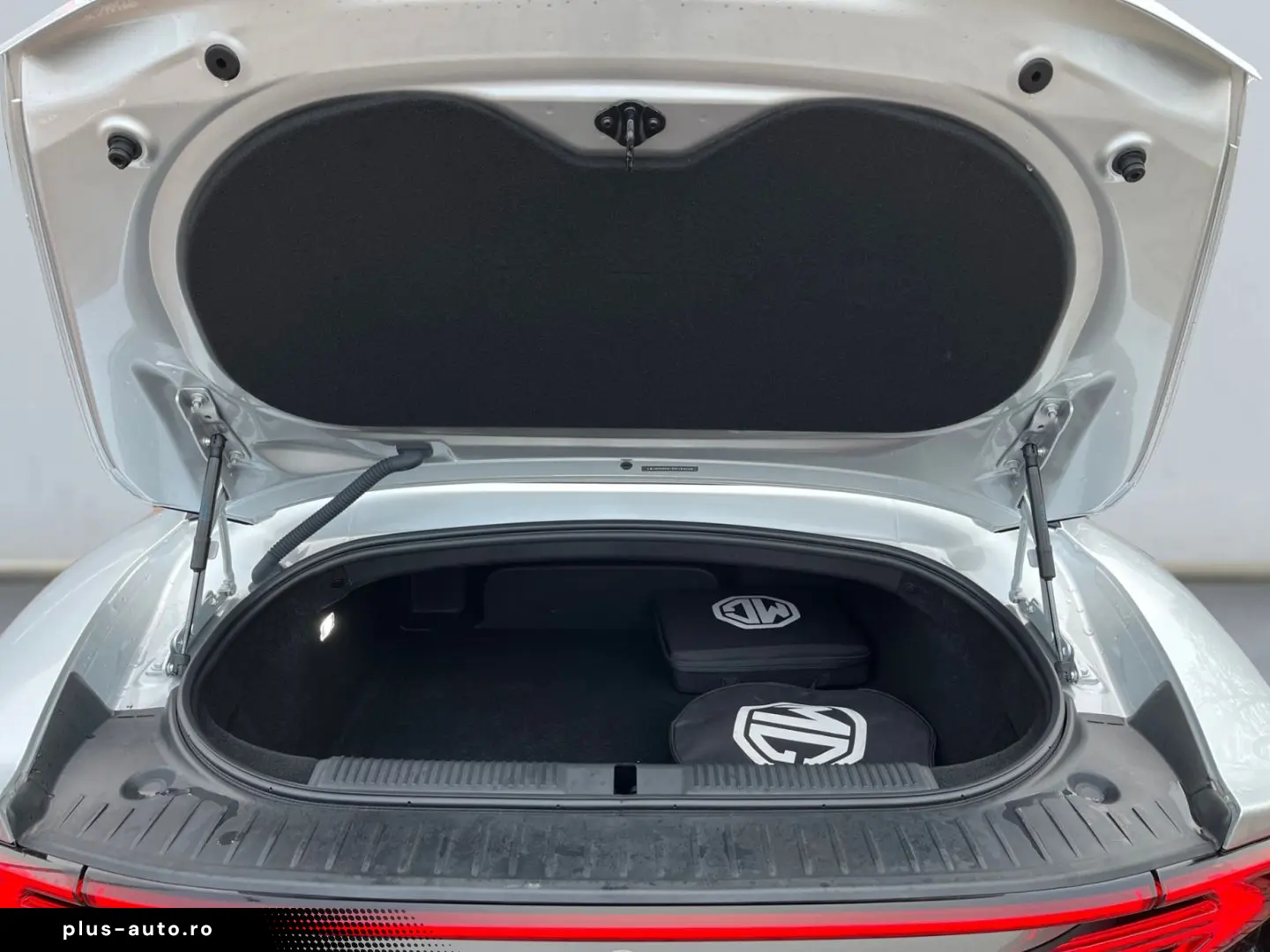 MG Cyberster XPOWER  Allrad 360  BOSE V2L Alcantara