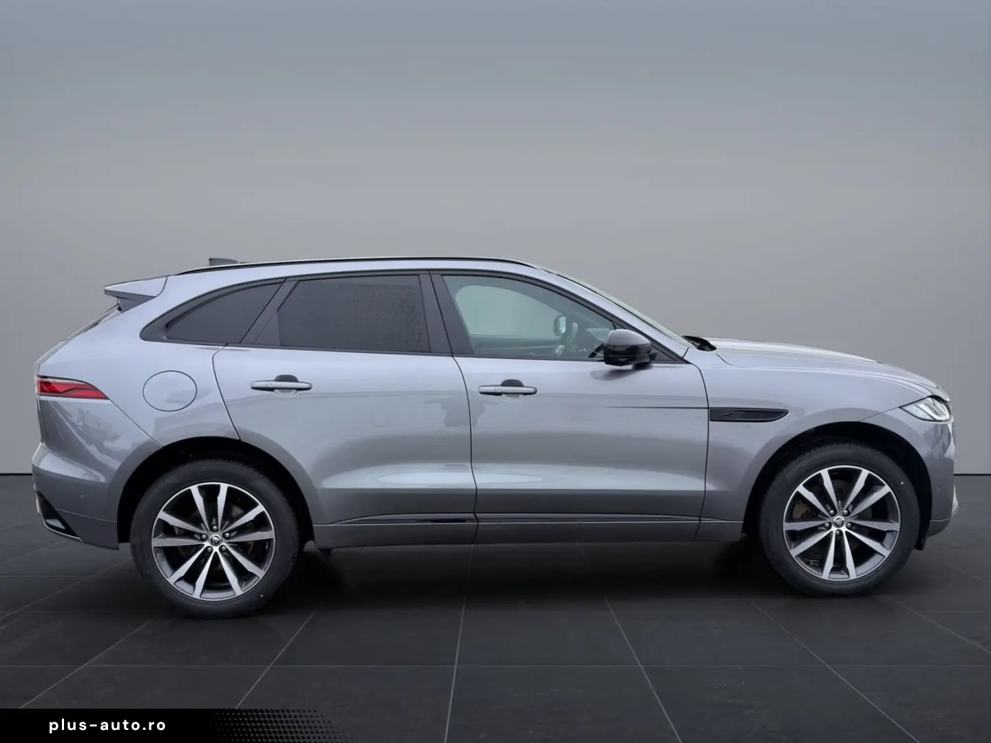 JAGUAR F-PACE D300 R-Dynamic SE Pano AHK WinterPack