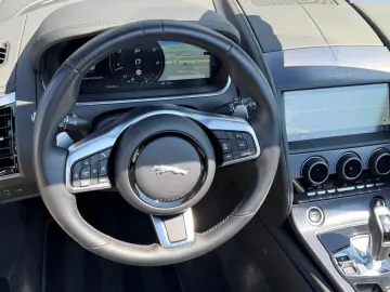 JAGUAR F-TYPE  R-DYNAMIC KAMERA MERIDIAN SPORT-ABGAS