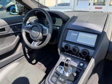 JAGUAR F-TYPE  R-DYNAMIC KAMERA MERIDIAN SPORT-ABGAS