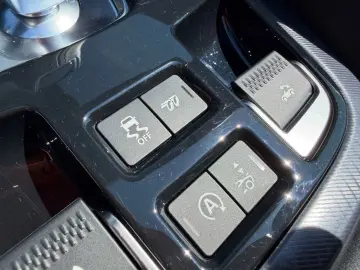 JAGUAR F-TYPE  R-DYNAMIC KAMERA MERIDIAN SPORT-ABGAS