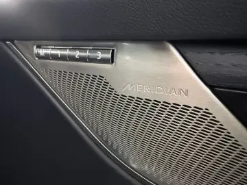 JAGUAR F-Pace R-Dynamic SE AWD PANO STANDH. MEMORY
