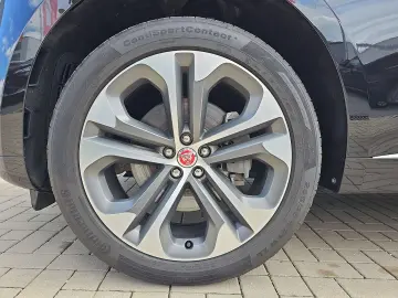 JAGUAR F-Pace D200 AWD R-Dynamic HSE