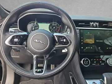 JAGUAR F-Pace D200 AWD R-Dynamic HSE