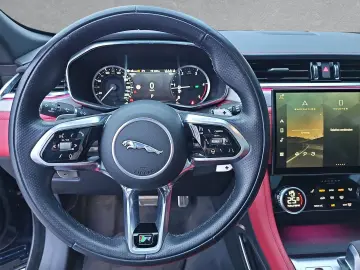 JAGUAR F-Pace D300 AWD R-Dynamic Black