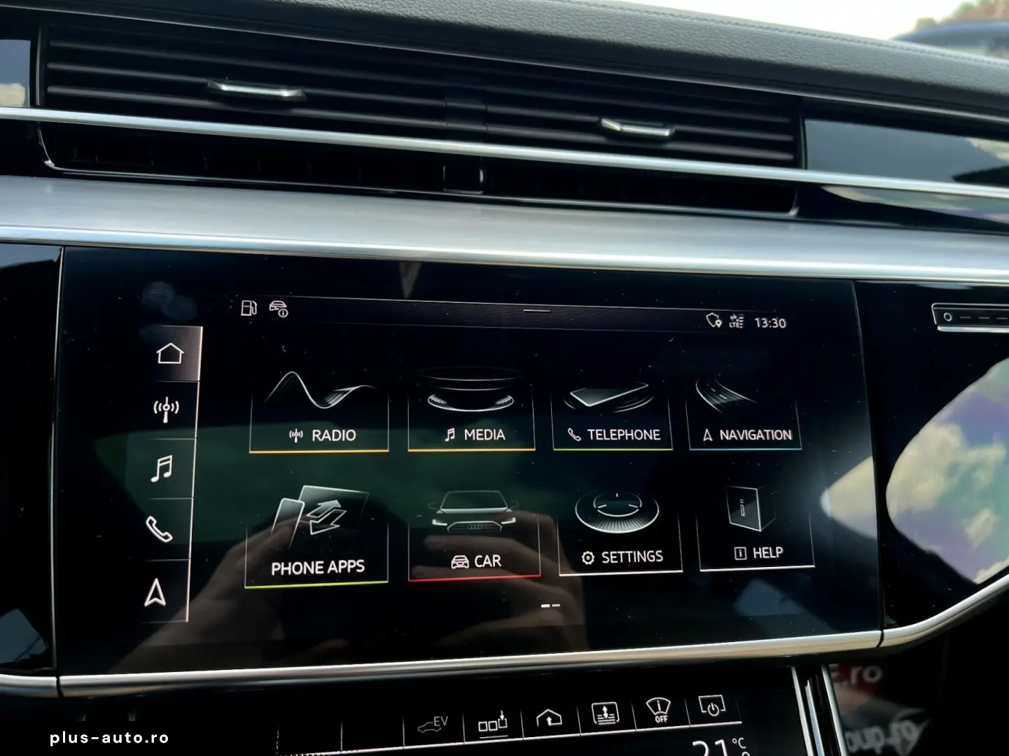 AUDI A8 2019 — imagine 24