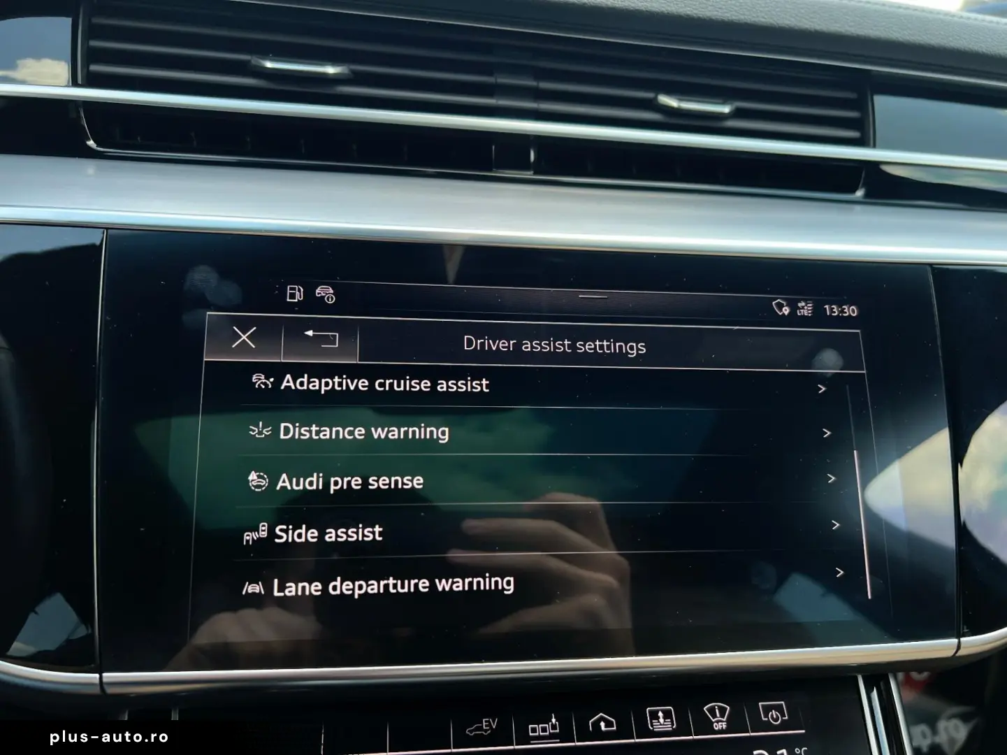 AUDI A8 2019 — imagine 28