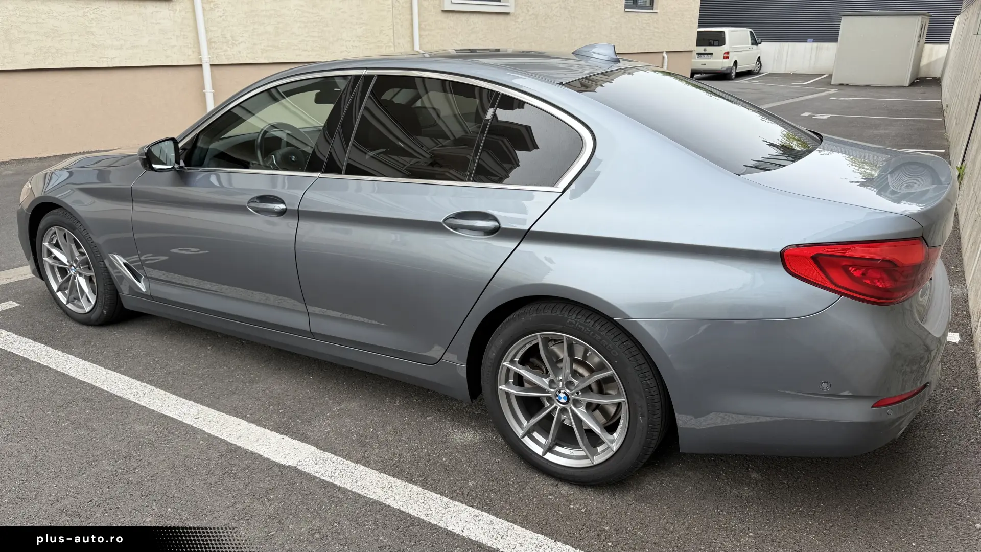 BMW 530