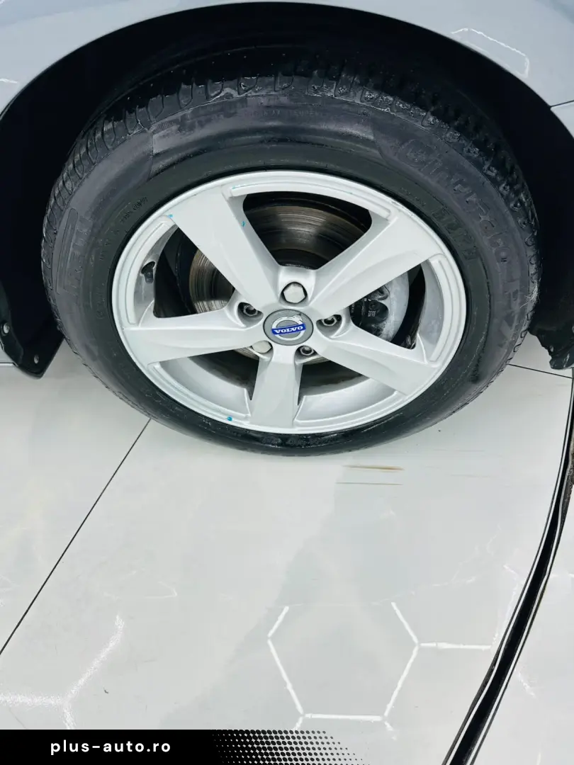 VOLVO V40 2016 2.0D E6 Garantie 12 Luni Rate Avans 0 Doar Cu