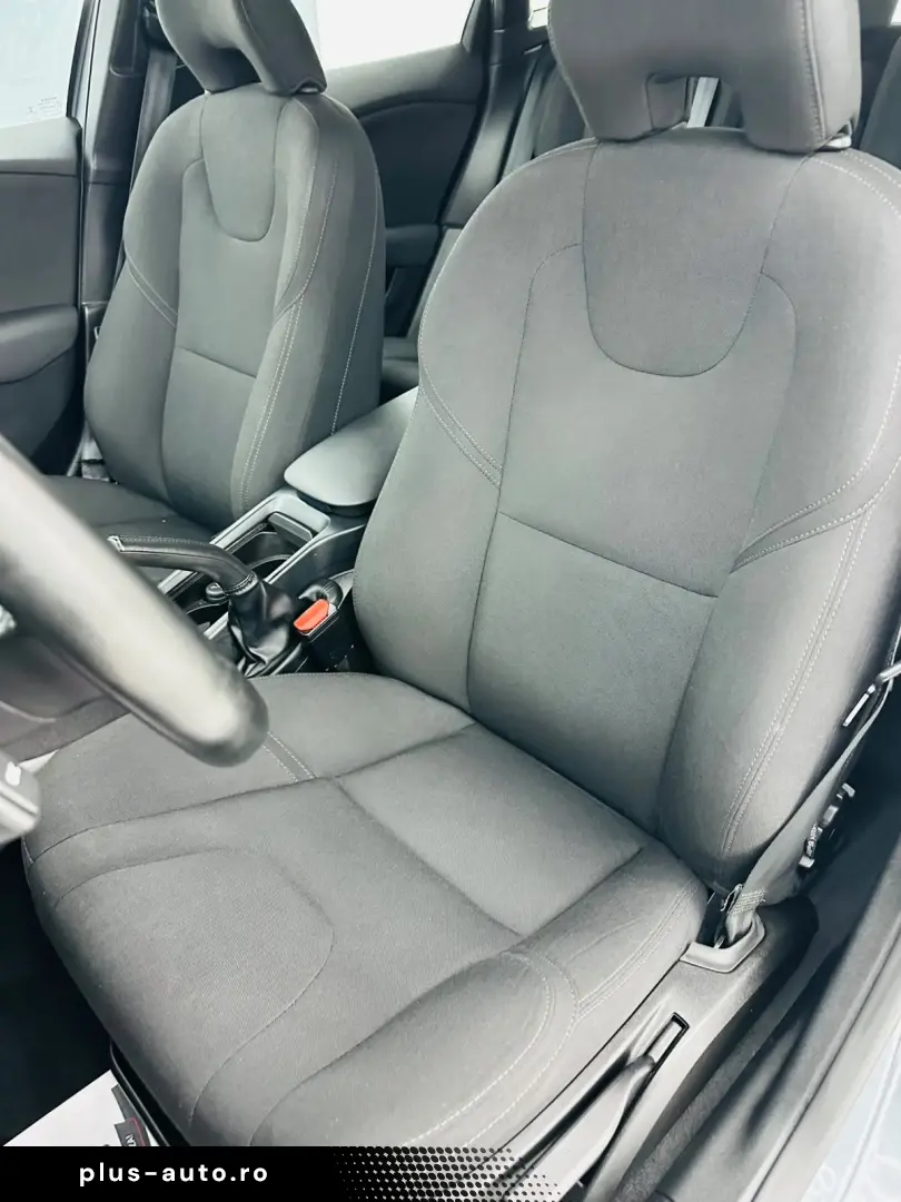 VOLVO V40 2016 2.0D E6 Garantie 12 Luni Rate Avans 0 Doar Cu