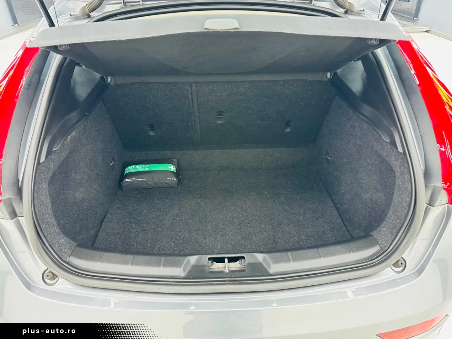 VOLVO V40 2016 2.0D E6 Garantie 12 Luni Rate Avans 0 Doar Cu