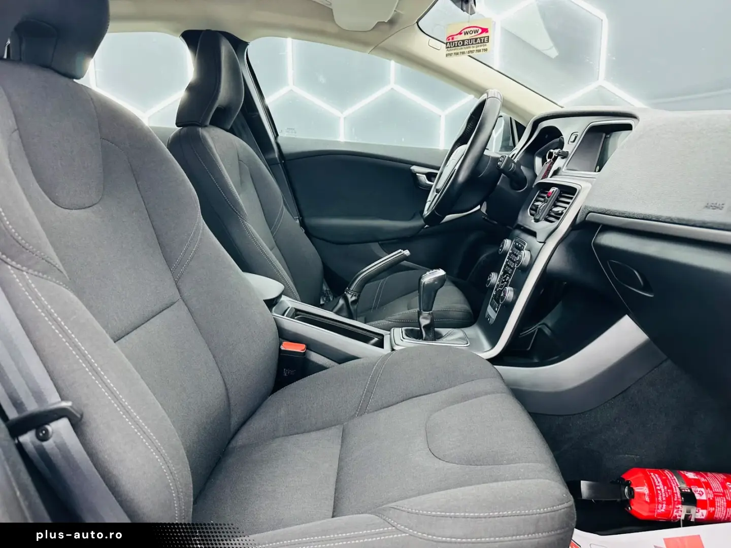 VOLVO V40 2016 2.0D E6 Garantie 12 Luni Rate Avans 0 Doar Cu