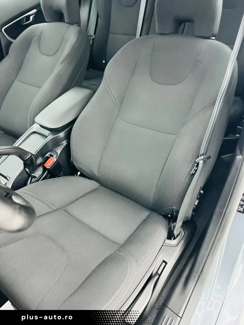 VOLVO V40 2016 2.0D E6 Garantie 12 Luni Rate Avans 0 Doar Cu