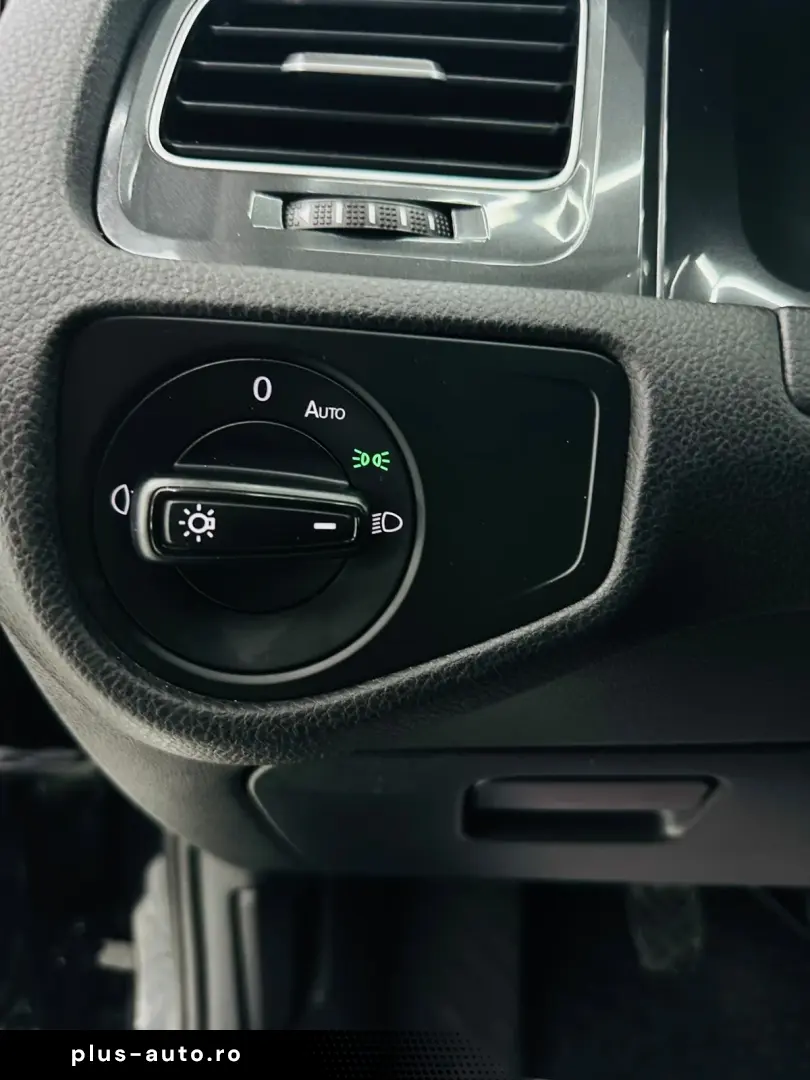 VOLKSWAGEN GOLF 2018 1.6D E6 Garantie 12 Luni Rate Avans 0 D